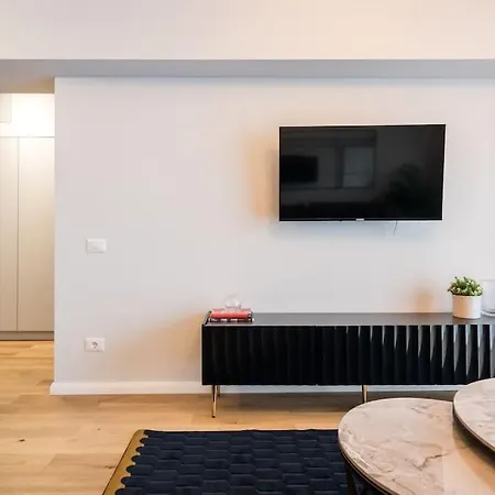 Bright & Calm - 2br - Location Boekarest