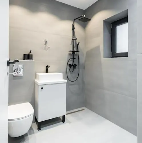 Апартаменти Bright & Calm - 2br - Location Бухарест