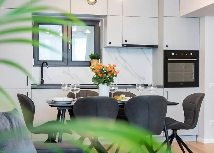 Bright & Calm - 2br - Location Apartament *